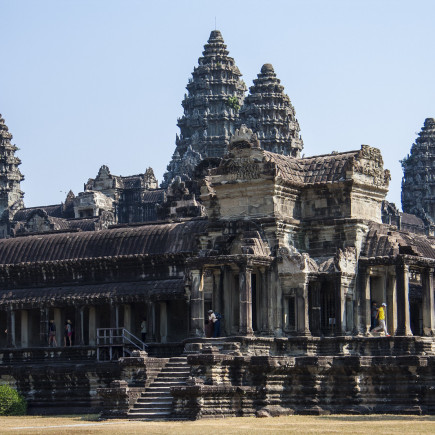 ANGKOR WAT - ANGKOR THOM - TA PROHM - FLY TO PHNOM PENH