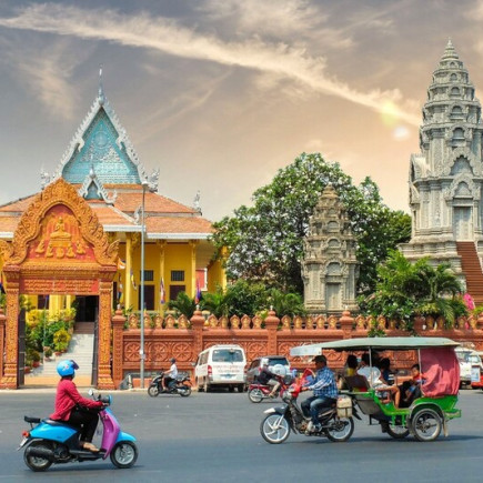 EXCURSIÓN A LAS ISLAS DEL MEKONG / ISLA DE LA SEDA EN TUK TUK O BICICLETA + TOUR POR LA CIUDAD