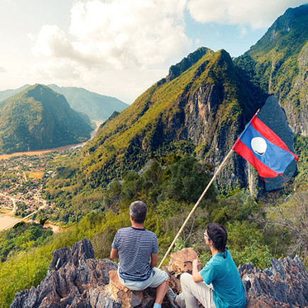 TOUR POR VANG VIENG
