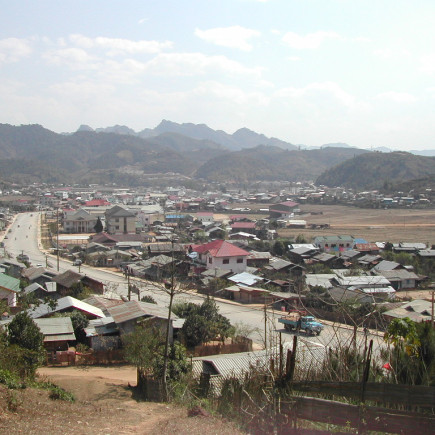 XAM NEUA - VIENG XAY / CUEVAS DEL PATET LAO – XAM NEUA