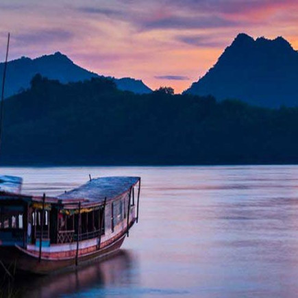 PAK OU CAVES - MEKONG BOAT TRIP