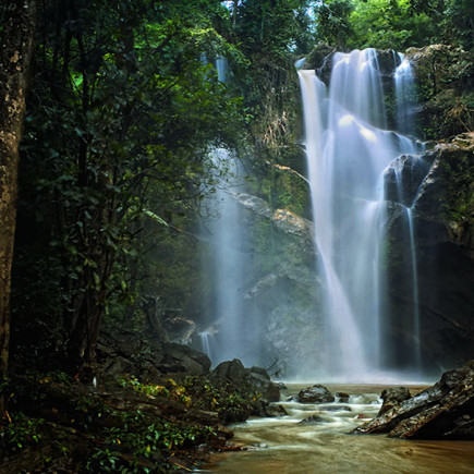 CHIANG MAI – CASCADA MOK FA – BAN SANTICHON – WAT MAE YEN – PAI