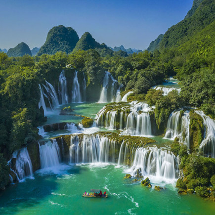 CASCADA BAN GIOC Y CUEVA NGUOM NGAO