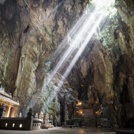 MONTAÑAS DE MÁRMOL - MONTAÑA DE LOS MONOS – CUEVA AM PHU TOUR DE LA MAÑANA