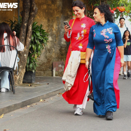 PUNTOS DESTACADOS DE HANOI - FOTOGRAFÍA CON AO DAI