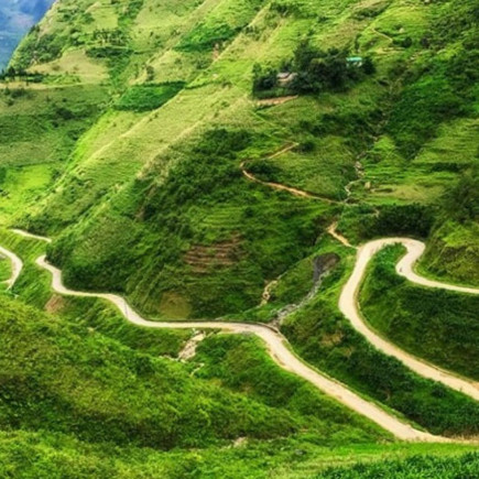 TOUR EN GRUPO COMPARTIDO: MEO VAC / LUNG CU - CIUDAD DE HA GIANG - HANOI
