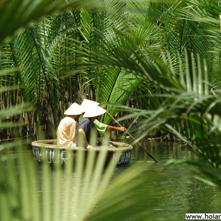 TOUR DE LA CIUDAD DE HOI AN – PASEO EN BOTE – LIBERACIÓN DE LINTERNAS DE FLORES