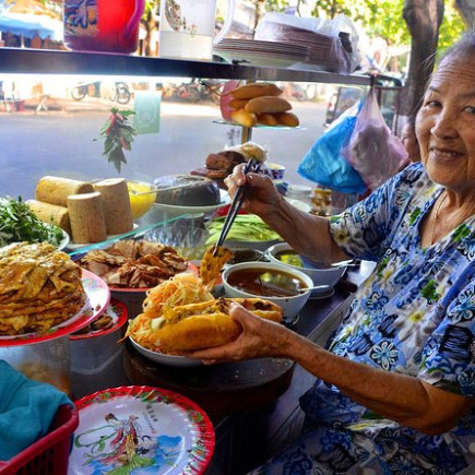 TOUR DE COMIDA CALLEJERA POR LA TARDE