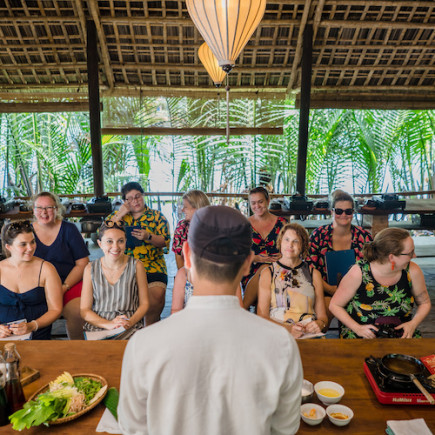 CLASE DE COCINA RED BRIDGE – PUEBLO DE CAM NAM