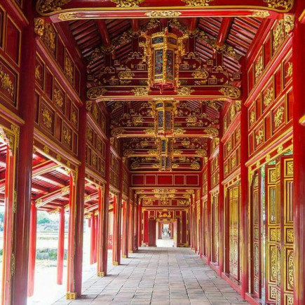 TOUR DE DÍA COMPLETO POR LA CIUDAD DE HUE