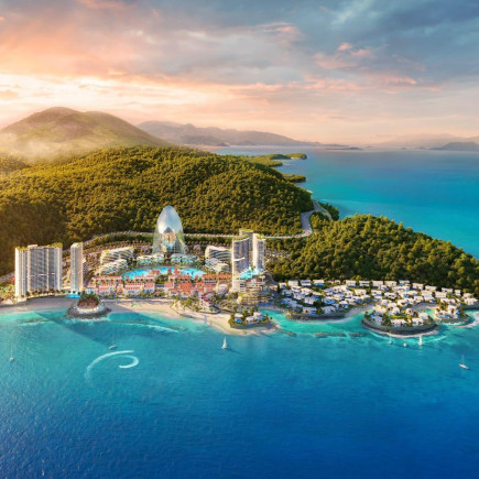 DESCUBRIMIENTO DE NHA TRANG CON EL CRUCERO EMPEROR