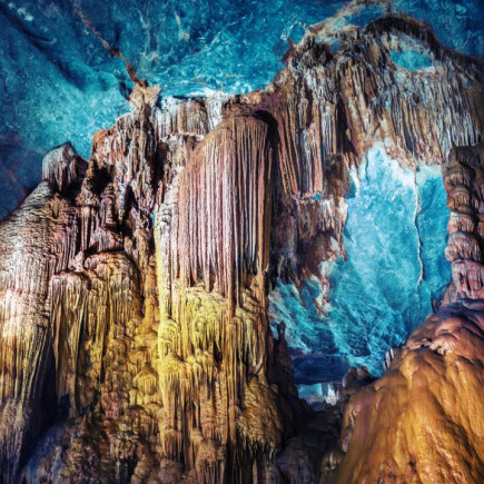 HUE - CUEVA DE PHONG NHA - TREN A HANOI