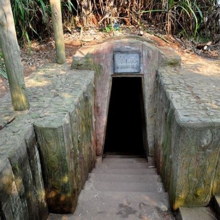 HO CHI MINH - NUI DAT – LONG TAN – TÚNELES DE LONG PHUOC – COLINA HORSESHOE - HO CHI MINH
