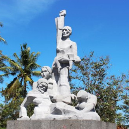 Excursión de día completo al Museo de la Masacre de My Lai y al pueblo pesquero