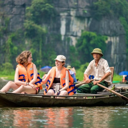 HANÓI – NINH BINH - HOA LU Y TAM COC – HANÓI