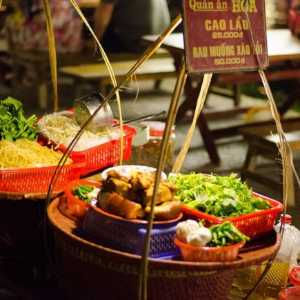 Comida callejera y cócteles en Hoi An