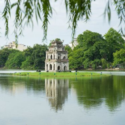 CIUDAD HO CHI MINH – VUELO A HANÓI – TOUR DE MEDIO DÍA EN HANÓI