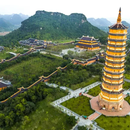 HANÓI – EXCURSIÓN DE DÍA COMPLETO A HOA LU Y TAM COC