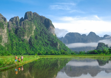 Retiro de spa y bienestar de lujo en Vang Vieng para viajeros conscientes