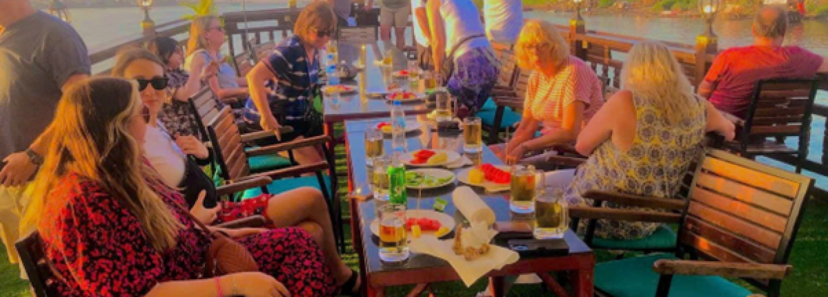 Disfruta de una cena privada al atardecer en el río Mekong en Phnom Penh y cosas que debes saber
