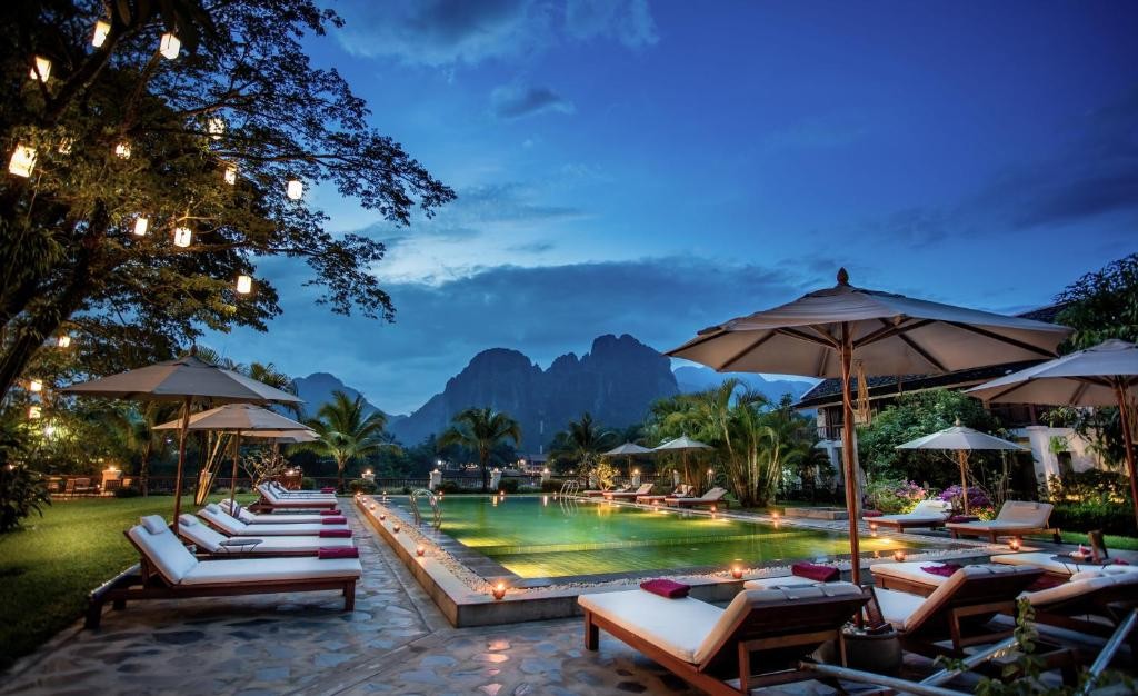 best-laos-elephant-sanctuary-experience-and-luxury-stay6.jpg (162 KB)