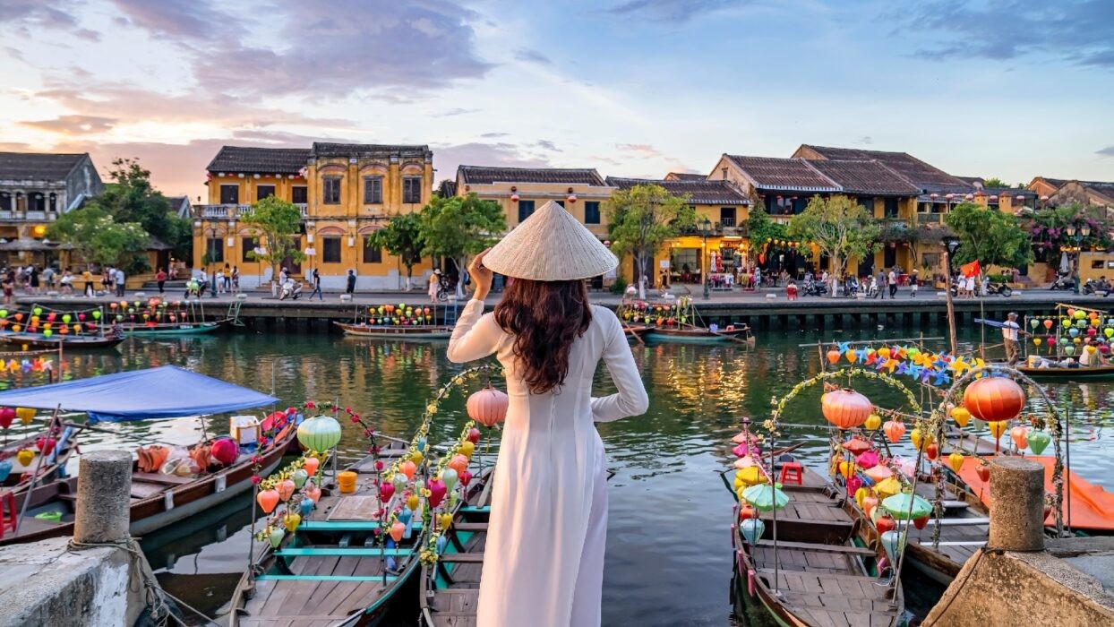 discover-vietnam-through-a-private-heritage-culinary-experience1.jpg (271 KB)