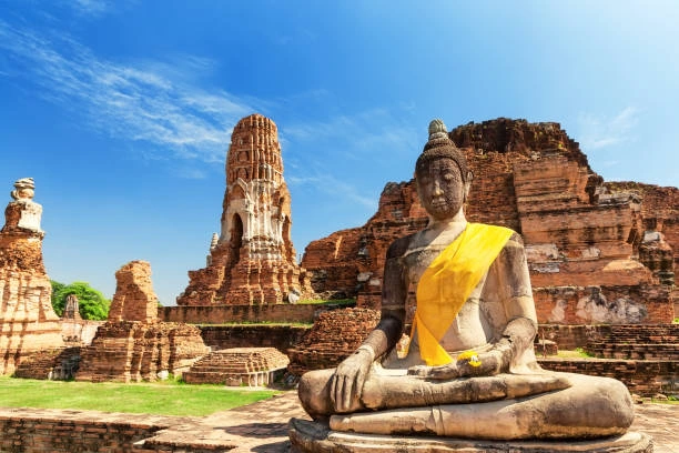 private-ayutthaya-heritage-tour-for-quiet-and-reflective-travelers1.png (398 KB)