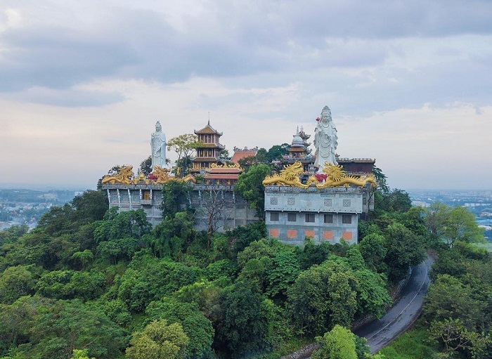 vietnam-off-the-beaten-path-tour-beyond-the-usual-trails-journeys4.png (570 KB)